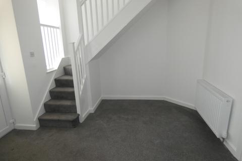 2 bedroom property to rent, Reads Avenue flat 2