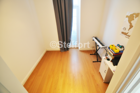2 bedroom apartment to rent, Grafton Road, London, NW5