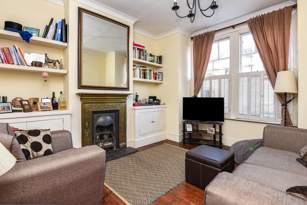 Delia Street Earlsfield SW18 2 bed apartment £1,500 pcm (£346 pw)