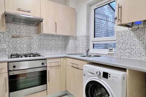 1 bedroom flat to rent, Arthur Street, Leith Walk, Edinburgh, EH6