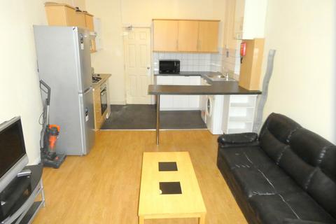 4 bedroom terraced house to rent, Scarsdale Road, Victoria Park