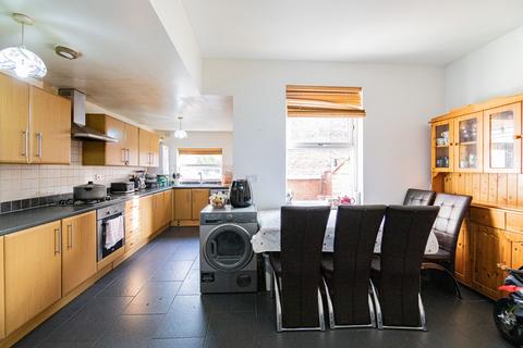 4 bedroom terraced house for sale, Hathersage Road, Manchester, M13