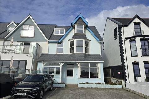 2 bedroom flat to rent, Summerleaze Crescent, Bude, Cornwall