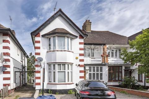 15a Sylvan Avenue, London, NW7 2JH