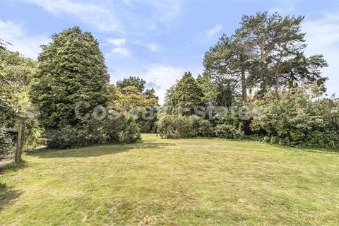 4 Abbey View, London, NW7 4PB