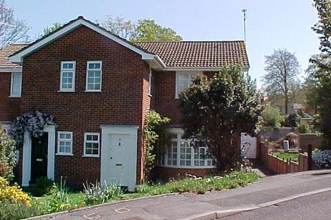 3 bedroom semi-detached house to rent, Oakdale, Poole BH15