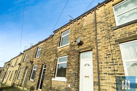 2 bedroom terraced house to rent, Castle Terrace, Rastrick, Brighouse, HD6