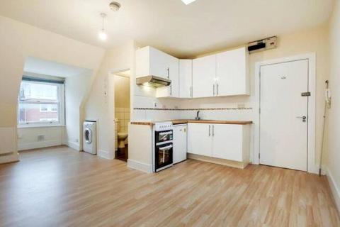 Studio to rent, Lindfield Gardens, Hampstead, London, NW3
