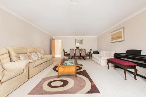 3 bedroom apartment for sale - The Brambles, Latimer Road, Headington, Oxford, Oxfordshire