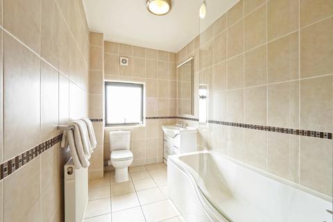 1 bedroom apartment to rent, Byron House, N4