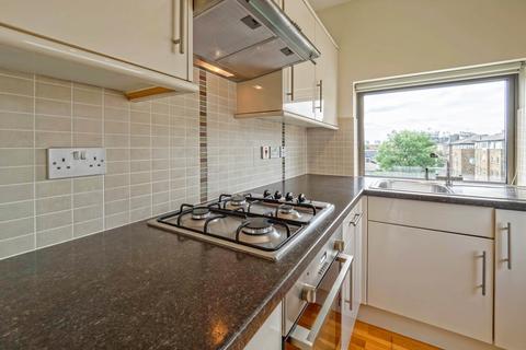 1 bedroom apartment to rent, Byron House, N4