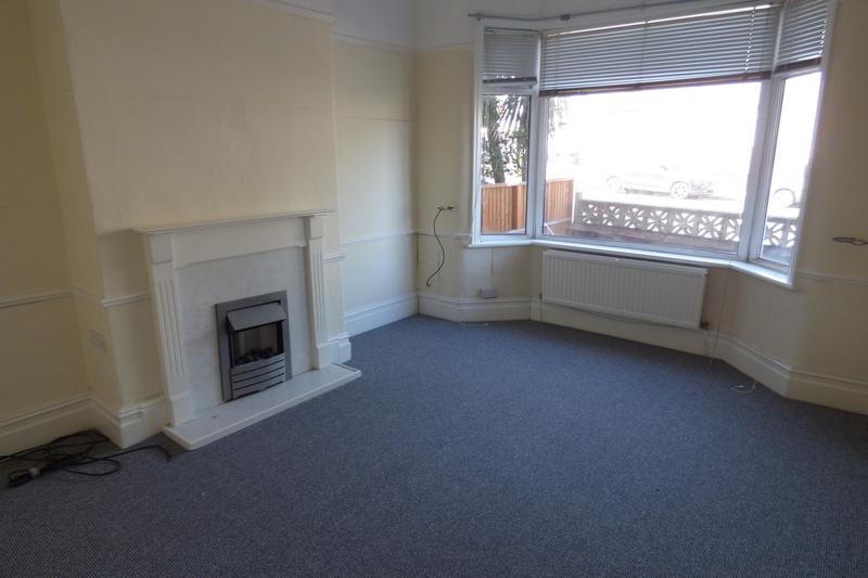 Singleton Avenue, Prenton, CH42 9JN 3 bed terraced house £575 pcm (£133 pw)
