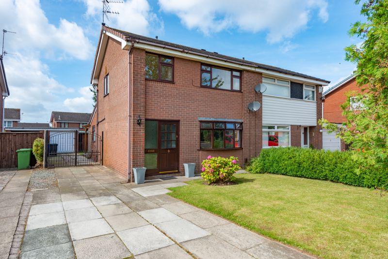 Buttermere Grove, Beechwood, Runcorn 3 bed semidetached house £185,000