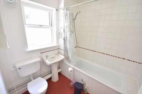 2 bedroom terraced house to rent, Exe Street, St Davids