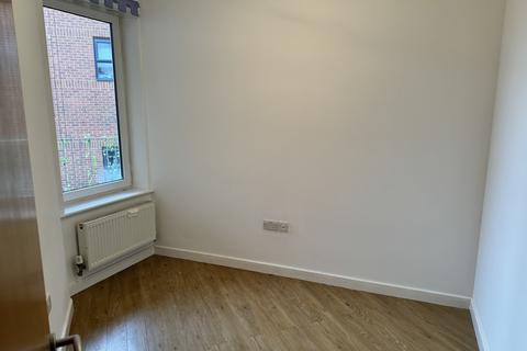 2 bedroom flat to rent, Ward House 24-28, Castle Street, High Wycombe, HP13 6RG