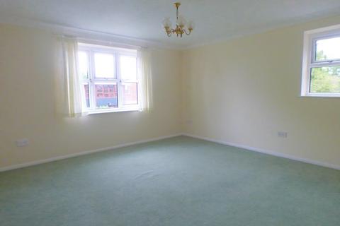 1 bedroom flat to rent, Eastwick Park Avenue,  Bookham