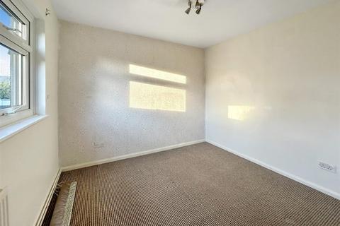 2 bedroom maisonette to rent, Buntingford Road, Puckeridge, Herts