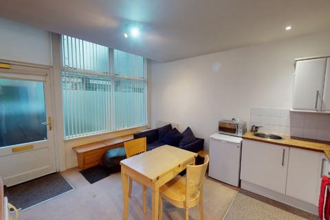 2 bedroom duplex to rent, Spital, Old Aberdeen, Aberdeen, AB24