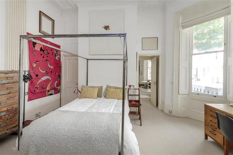 1 bedroom flat for sale, Lexham Gardens, London, W8