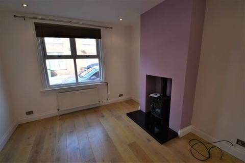 2 bedroom terraced house to rent, Oxford Road, Eastbourne BN22