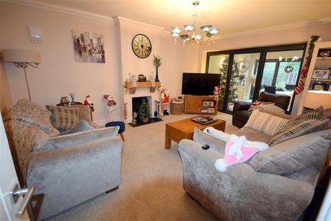 5 bedroom detached house for sale, Chignal Road, Chelmsford