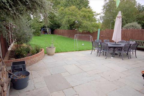 undefined, Chignal Road, Chelmsford