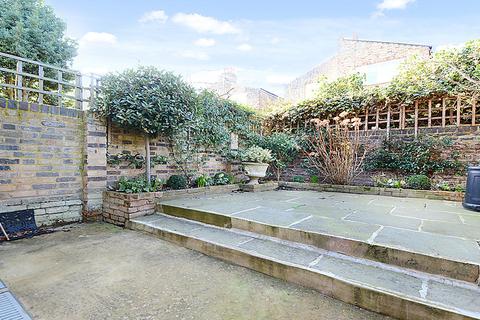 5 bedroom terraced house to rent - Acfold Road, London, SW6