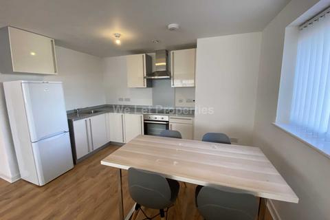 3 bedroom apartment to rent, Naval Street, Manchester M4
