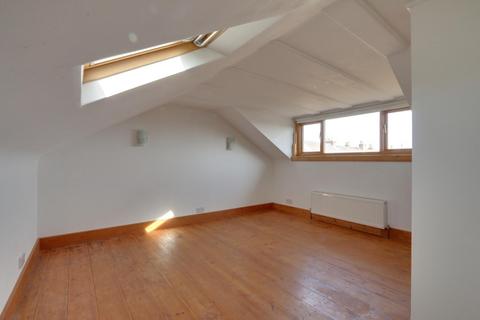 4 bedroom townhouse to rent, Fenwick Street, York, YO23