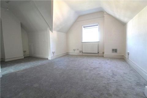 Studio to rent, Bingham Road, Croydon, CR0