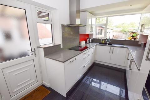 3 bedroom semi-detached house to rent - Curzon Green, Stockport, SK2
