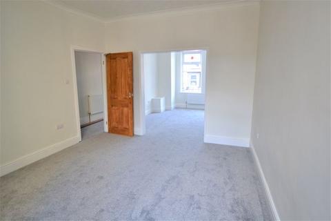 3 bedroom terraced house to rent, Graham Road, Salford 6