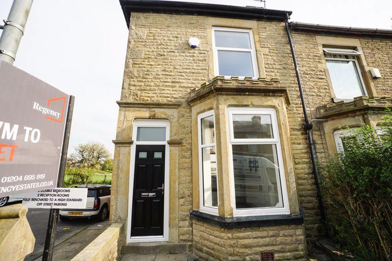 Crown Lane, Horwich 3 bed end of terrace house £850 pcm (£196 pw)