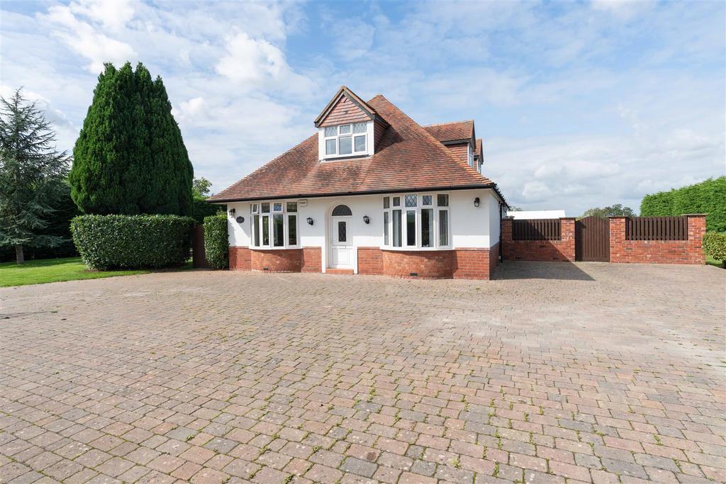 Badgeworth Lane, Badgeworth, Cheltenham 4 bed detached house £850,000