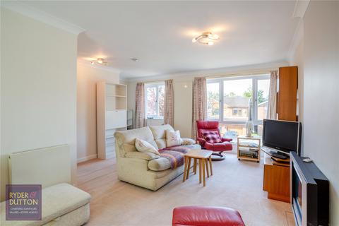 3 bedroom townhouse for sale - Taunton Avenue, Bamford, Rochdale, Greater Manchester, OL11