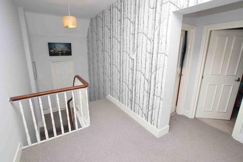 2 bedroom flat to rent - Belvedere Rd, Crystal Palace