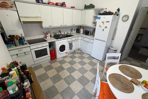 3 bedroom flat to rent, Bellgrove Street, Dennistoun, Glasgow, G31