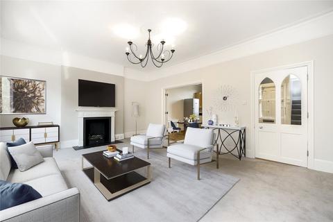 2 bedroom flat to rent, Fulham Road, London