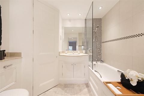 2 bedroom flat to rent, Fulham Road, London