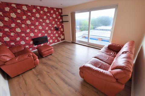 2 bedroom apartment to rent - Woodfield Court, Victoria Road East, Thornton-Cleveleys