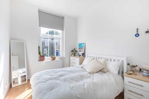 3 bedroom maisonette to rent, Islington Park Street, Barnsbury, N1