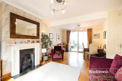 4 bedroom end of terrace house for sale, County Gate, New Barnet, EN5