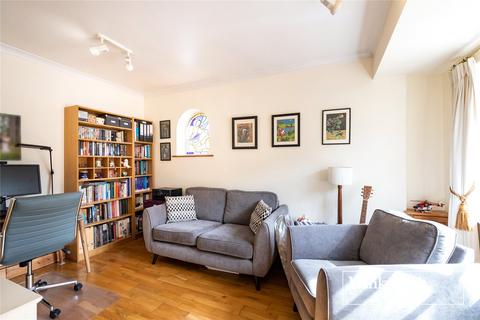 4 bedroom end of terrace house for sale, County Gate, New Barnet, EN5