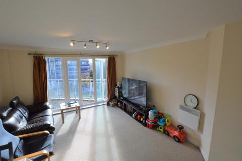 2 bedroom flat to rent, Handley's Court, Selden Hill, Hemel Hempstead, HP2