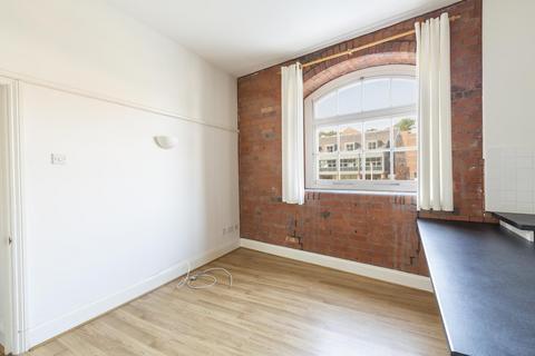 2 bedroom flat to rent, Buchanans Wharf South, City Centre