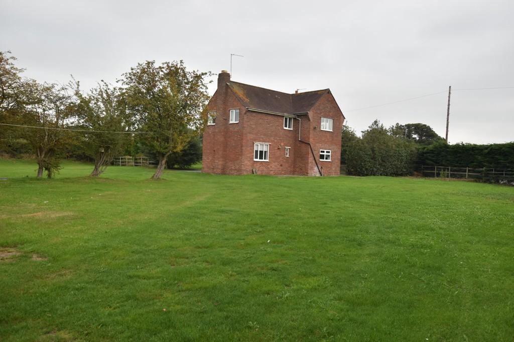 Rosehill, Market Drayton 3 bed detached house £275,000