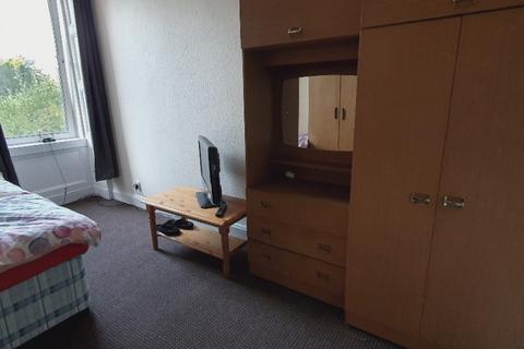 2 bedroom flat to rent, Gorgie Road, Gorgie, Edinburgh, EH11