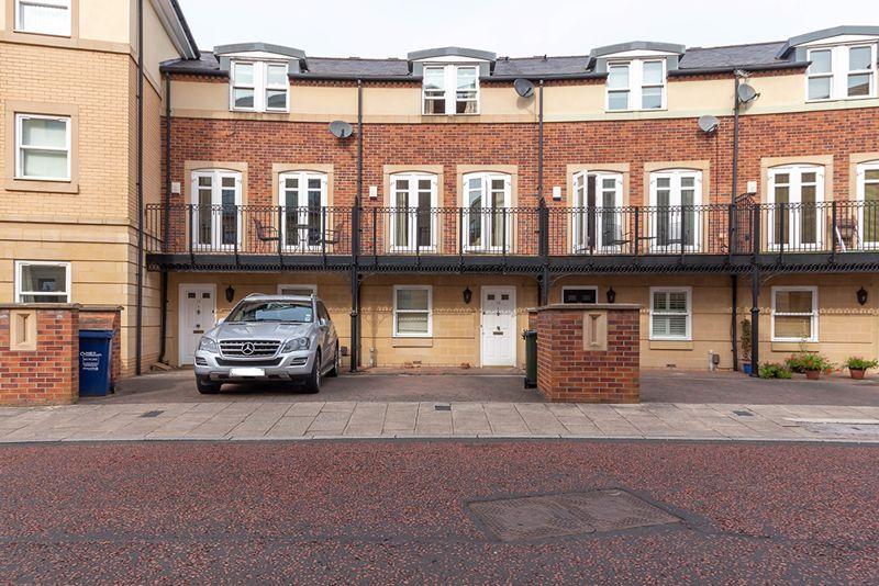 Grove Park Crescent, Gosforth, Newcastle uponTyne 3 bed terraced house
