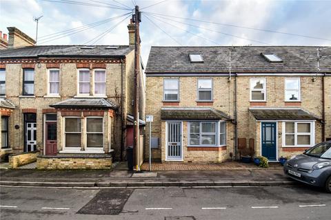 3 bedroom end of terrace house to rent, Priory Street, Cambridge, CB4