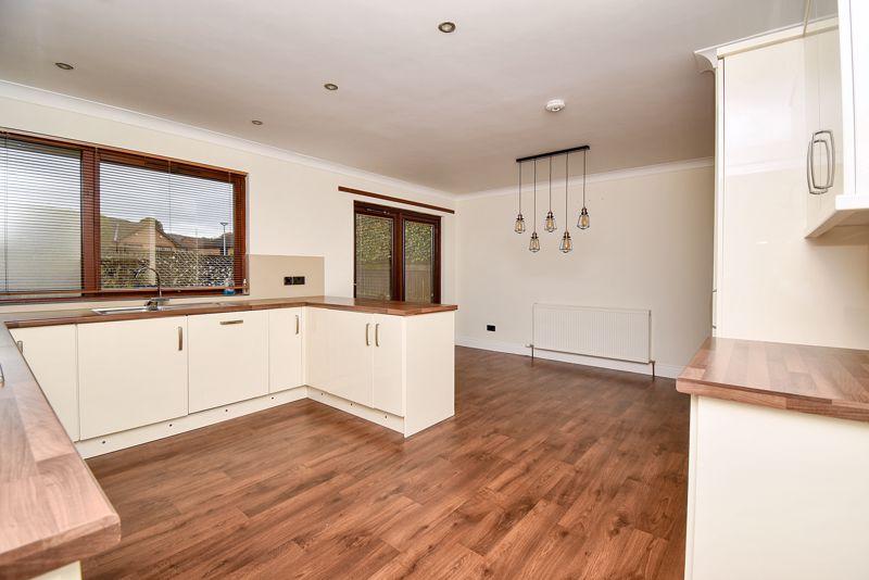 Kitchen/Dining Area